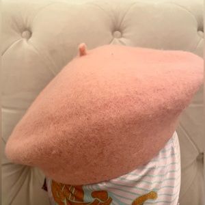 Casual beret hats for women 
Perfect winter beret hats for women and girls.